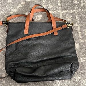 Old Navy black faux leather crossbody